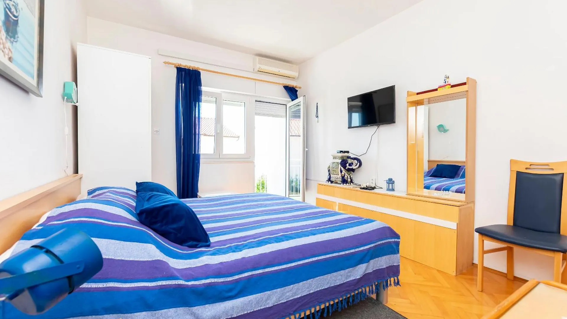 Apartment Two Sisters Trogir 0*,